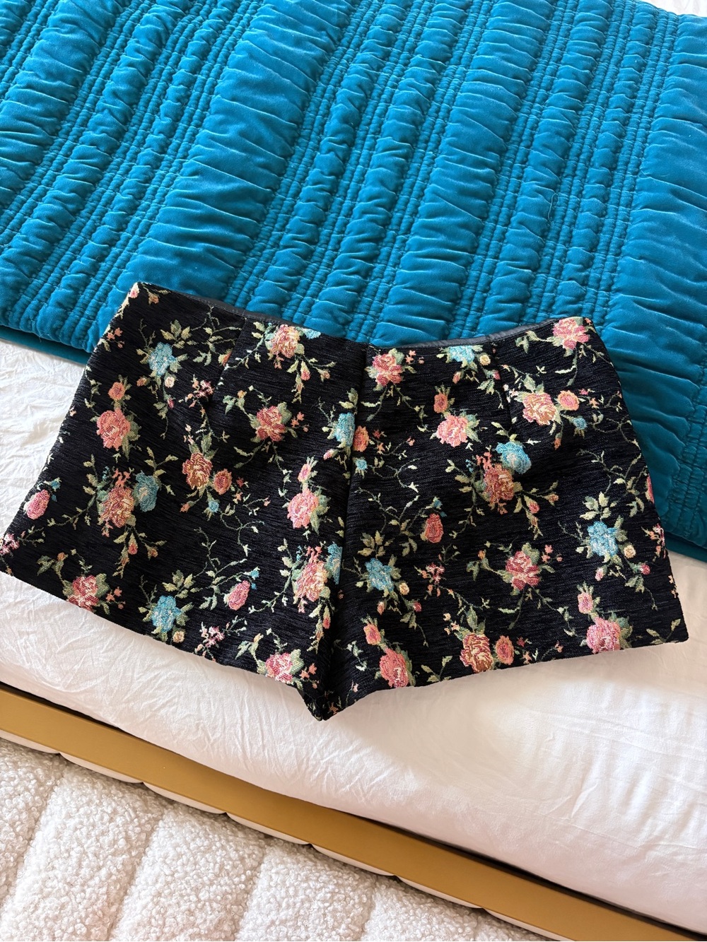 Zara Black High-Waist Floral Embroidered Shorts
